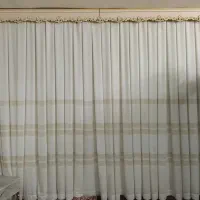 پرده ی کتان شیری رنگ