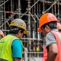 شاگرد ساختمانی ام