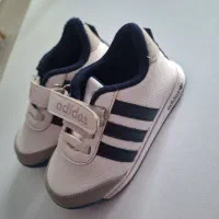 کفش سایز ۲۳