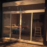 نصب واجرا انواع شیشه سکوریت|خدمات پیشه و مهارت|اراک, |دیوار