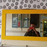 ۳ تا آینه یدونه بزرگ دوتا کوچیک همراه با ۳ تا