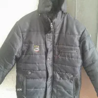 کتونی و کاپشن آمریکایی