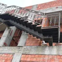 پله نوساز زیر قیمت