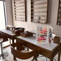 نیازمند مدل ناخون