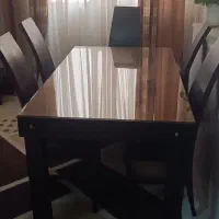 میز نهار خوری ۶نفره کاملا سالم