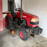 تراکتور باغی دانگ فینگ