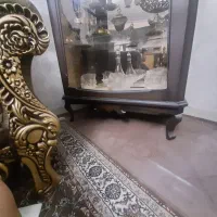 میز تلویزیون و ویترین در حد نو