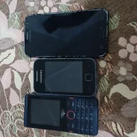 دو عدد گوشی سانسونگ ویک عدد گوشی itel