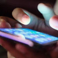 با گوشیت توخونه میلیونی پول دربیار