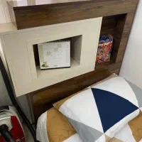 تخت یک نفره نو به همراه تشک نو و کنار تختی|تخت و سرویس خواب|آمل, |دیوار