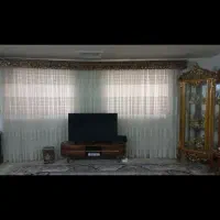 پرده با کتیبه باهم