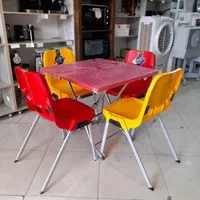 میز و صندلی ناهارخوری غذاخوری پلاستیکی طرح ناصر|میز و صندلی غذاخوری|رودبار, |دیوار