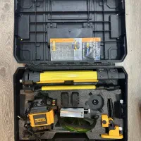 تراز لیزری ۳۶۰ درجه ۱۶ لاین نور سبز Dewalt