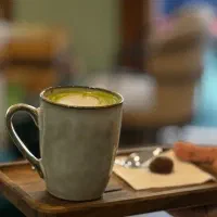 استخدام نیروی خانم جهت کمک در کافه