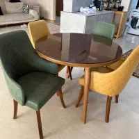 میز صبحانه خوری