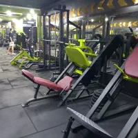 باشگاه بدنسازی جاروکش