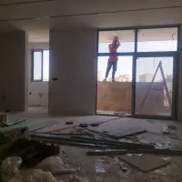 کارگر ساده یافنی و یک شاکرد برقکار فوری