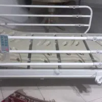 تخت بیمارستانی