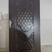 فروش یک درب ورودی با چهارچوب و قفل