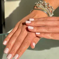 دستیار ناخن|استخدام درمانی، زیبایی، بهداشتی|تهران, دزاشیب|دیوار