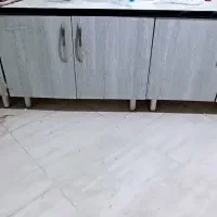 ۲ و نیم کابینت زمینی در حد نو