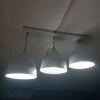 چراغ آویز ۳لامپ و ۱عدد لامپ رقص نور|لوستر و چراغ آویز|اندیشه, شهرک کوثر|دیوار