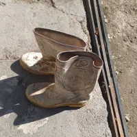 چکمه ابیاری