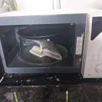 ماکروویو سامسونگ|اجاق گاز و لوازم برقی پخت‌وپز|اصفهان, محله اسلامی|دیوار