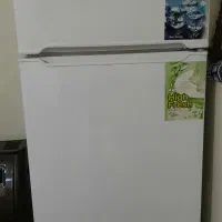 یخچال فروشی نو مرتب با بخاری جنرال