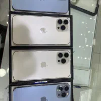 ۱۳پرومکس در رنگ های آبی و سفید