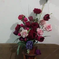 گل وگلدان