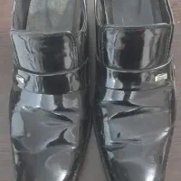 کفش ورنی بسیار نو و سالم