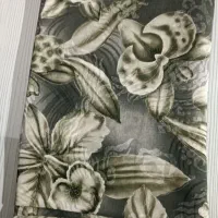 پارچه مجلسی و چادر دوخته شده و پارچه پیراهن|لباس|تبریز, |دیوار