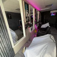 استخدام آرایشگر ماهر و نیمه ماهر