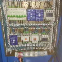 برقکار برق کار ساختمان صنعتی ماهر