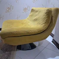 مبل چرخان سالم