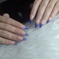کاشت ناخن فقط امروز و فردا  آف خورده|خدمات آرایشگری و زیبایی|کرمان, |دیوار