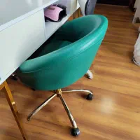 صندلی،ترولی چوبی ،میز ناخن .صندلی پدیکور ،سرشور|آرایشگاه و سالنهای زیبایی|رشت, لاکانی|دیوار