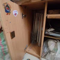 میز تحریر و کامپیوتر