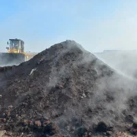 کود و خاک باغچه