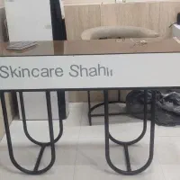 میز ناخن و مدیریت و تابوره و استند