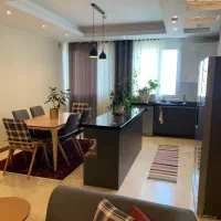 90-متر-دو-خواب-روبه-افتاب-تراورتن-چهارباغ