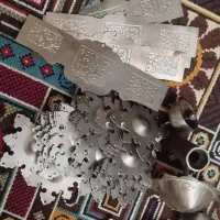 علامت اساس زیر بندی سردمی زنگ زنبق پلاک سرایی|کلکسیون اشیاء عتیقه|تهران, پونک|دیوار