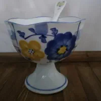 بستنی خوری