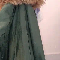 پالتو سه لایه سایز۴۰تا۴۲ و مانتو مجلسی ۷۰۰