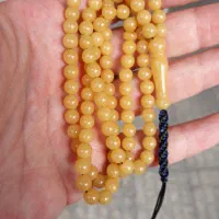 تسبیح سندلوس صابونی جنس آلمانی|کلکسیون اشیاء عتیقه|اسلامآباد غرب, |دیوار