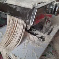 رشته خام و برشته دست ساز خانگی|خوردنی و آشامیدنی|خوی, |دیوار