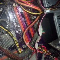 فروش رایانه خانگی|رایانه رومیزی|قم, چهل درخت‎|دیوار