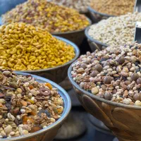 استخدام نیروی جوان خانم جهت کار در آجیل و خشکبار