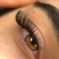 اکستنشن مژه و لیفت ابرو و مژه